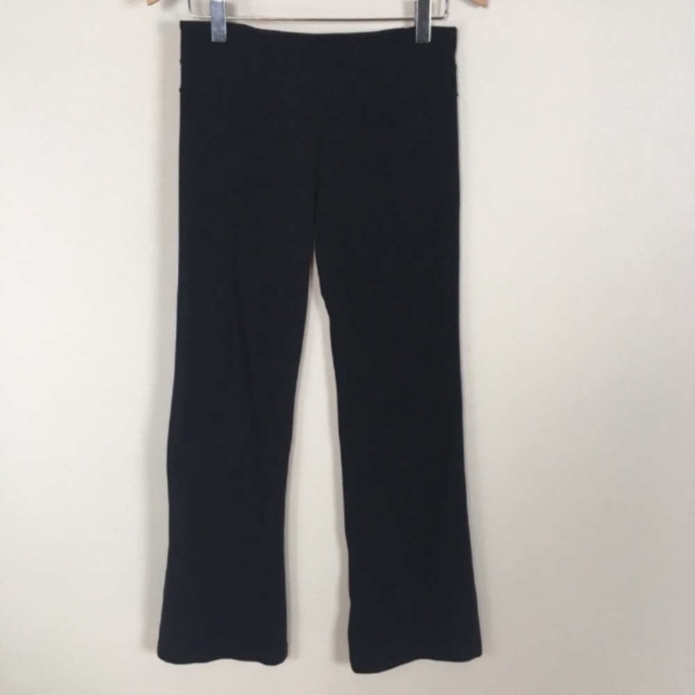 Lululemon Black Yoga Mid Rise Pants Women’s Size 8